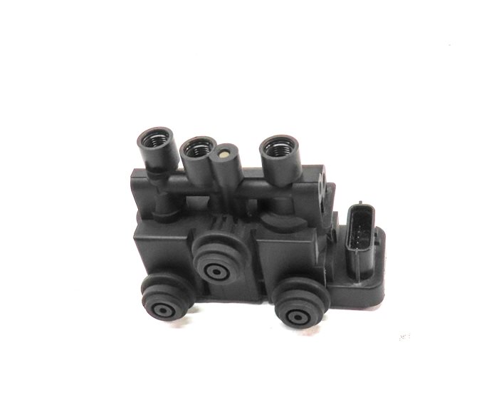 Thumbnail 2: 2014 RANGE ROVER SPORT (L494) FRONT AIR SUSPENSION TRANSFER RELIEF VALVE BLOCK