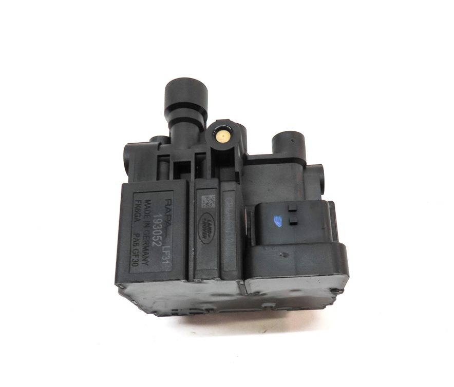 Thumbnail 5: 2014 RANGE ROVER SPORT (L494) REAR AIR SUSPENSION TRANSFER RELIEF VALVE BLOCK