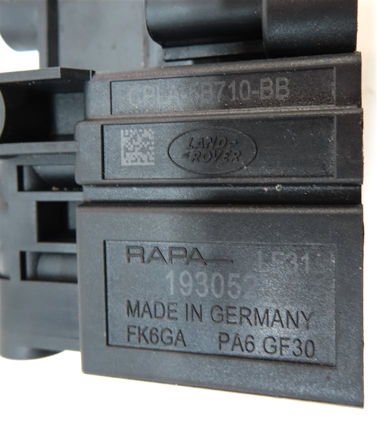 Thumbnail 6: 2014 RANGE ROVER SPORT (L494) REAR AIR SUSPENSION TRANSFER RELIEF VALVE BLOCK