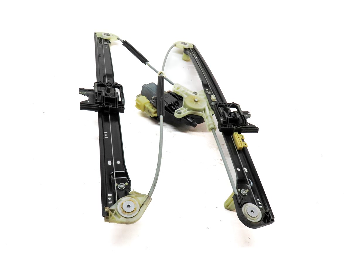 Thumbnail 4: 2014-2020 RANGE ROVER SPORT (L494) REAR RIGHT DOOR WINDOW REGULATOR w/ MOTOR