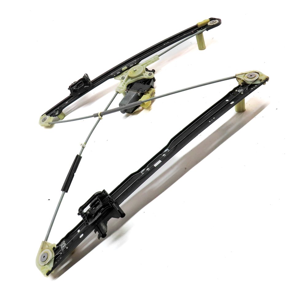 Thumbnail 3: 14-20 RANGE ROVER SPORT (L494) FRONT RIGHT PASSENGER WINDOW REGULATOR w/ MOTOR