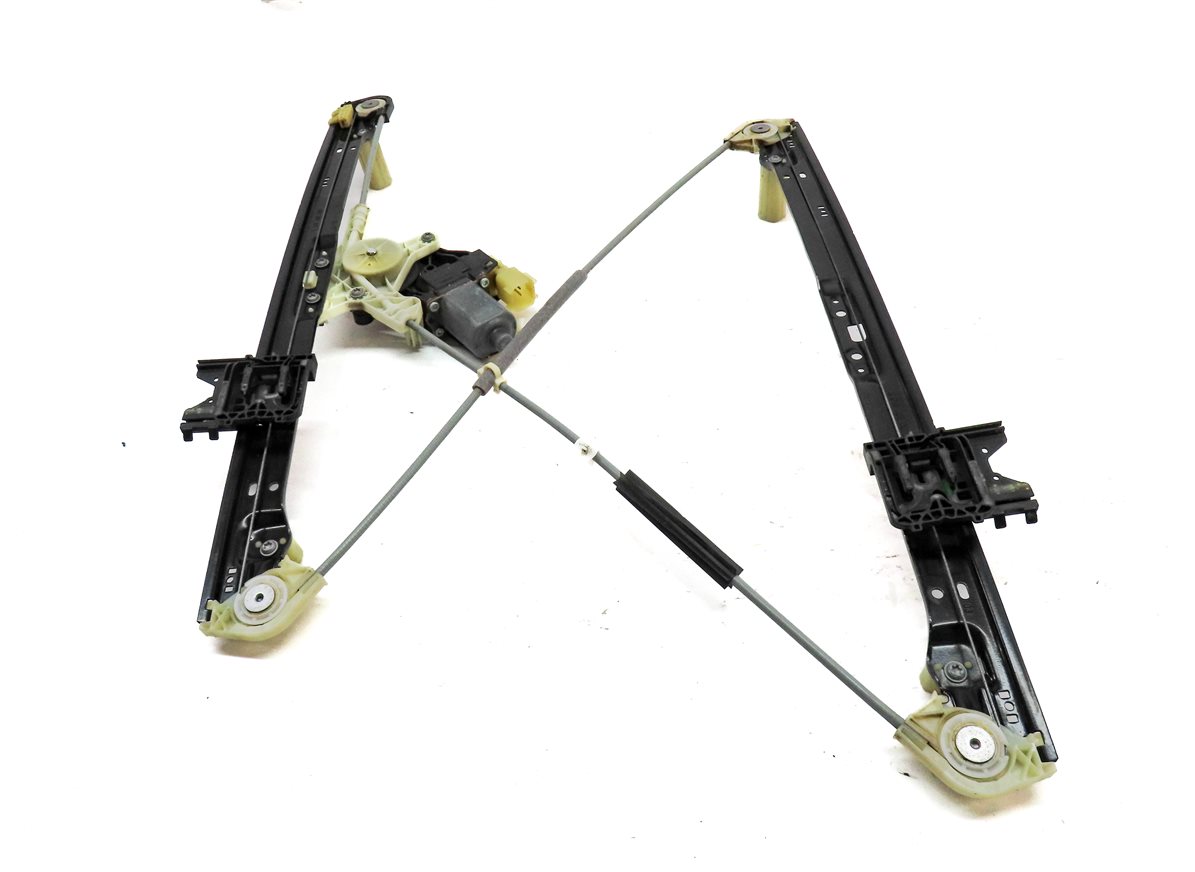 Thumbnail 4: 14-20 RANGE ROVER SPORT (L494) FRONT RIGHT PASSENGER WINDOW REGULATOR w/ MOTOR