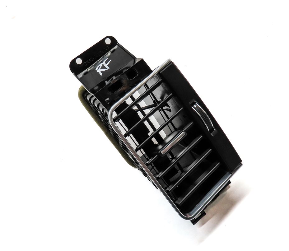 Thumbnail 3: 2014 RANGE ROVER SPORT (L494) FRONT RIGHT PASSENGER OUTER DASH HEAT AIR AC VENT