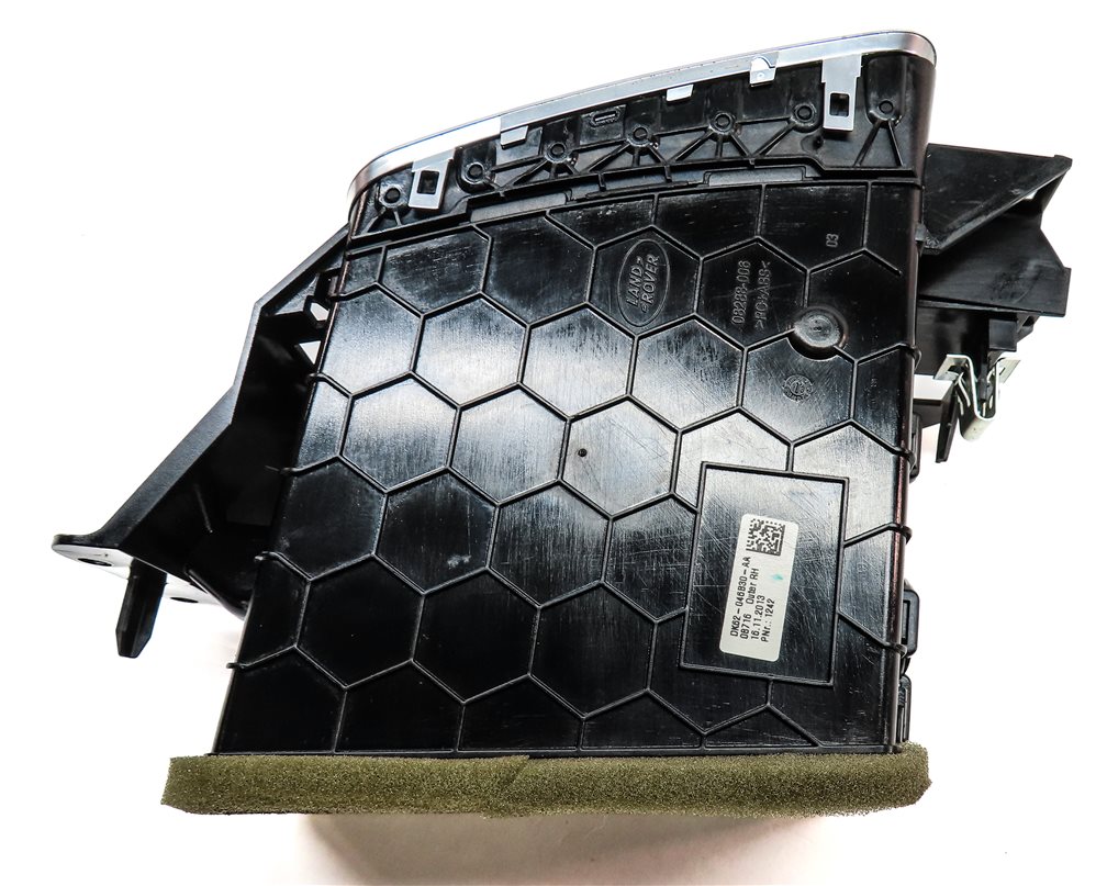 Thumbnail 6: 2014 RANGE ROVER SPORT (L494) FRONT RIGHT PASSENGER OUTER DASH HEAT AIR AC VENT