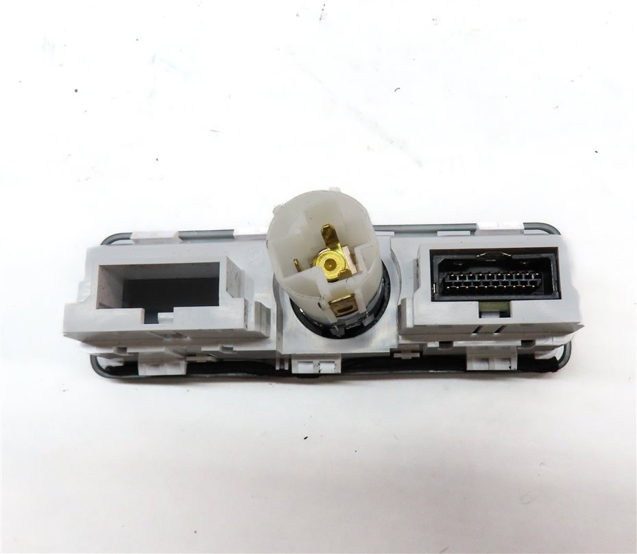 Thumbnail 5: 2014 RANGE ROVER SPORT (L494) AUXILIARY AUX USB PLUG JACK w/ 12V SOCKET PANEL