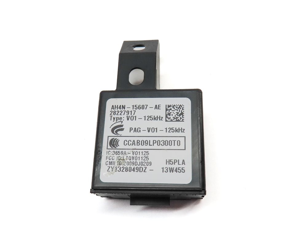 Thumbnail 8: 14 RANGE ROVER SPORT (L494) 3.0L SUPERCHARGED ENGINE IMMOBILIZER MODULE KEY SET