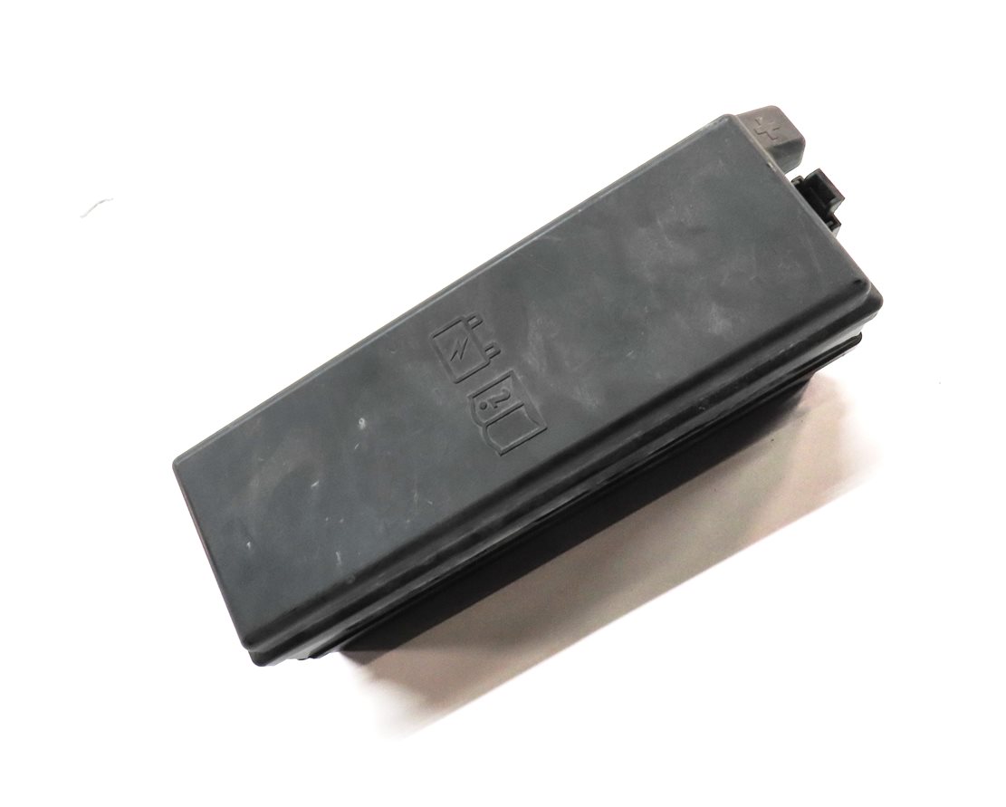 Thumbnail 3: 2014 RANGE ROVER SPORT (L494) 3.0L SUPERCHARGED ENGINE RELAY ELCTRIC FUSE BOX