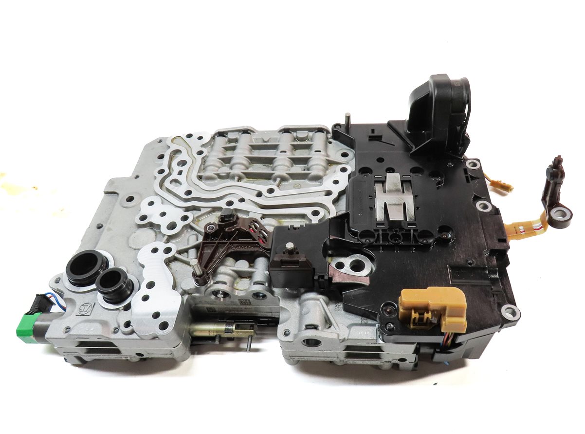 Thumbnail 2: 14-16 LR4 RANGE ROVER SPORT (L494) 3.0L 8HP-70 AUTOMATIC TRANSMISSION VALVE BODY