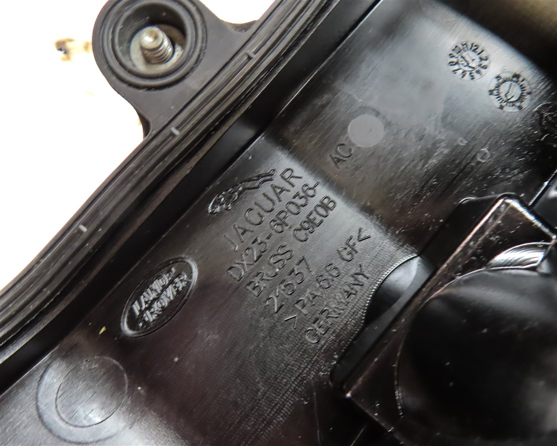 Thumbnail 6: 14-17 LR4 RANGE ROVER SPORT DISCOVERY (L405 L494 L462) 3.0L RIGHT VALVE COVER