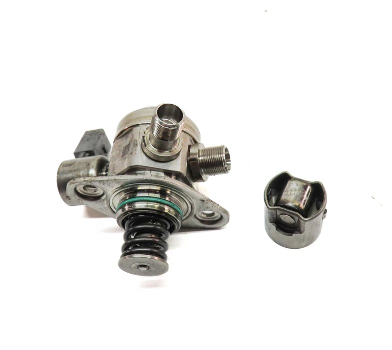 Thumbnail 2: 2011-2020 MERCEDES E500 E550 S600 SL450 SL550 GL550 RIGHT MECHANICAL FUEL PUMP
