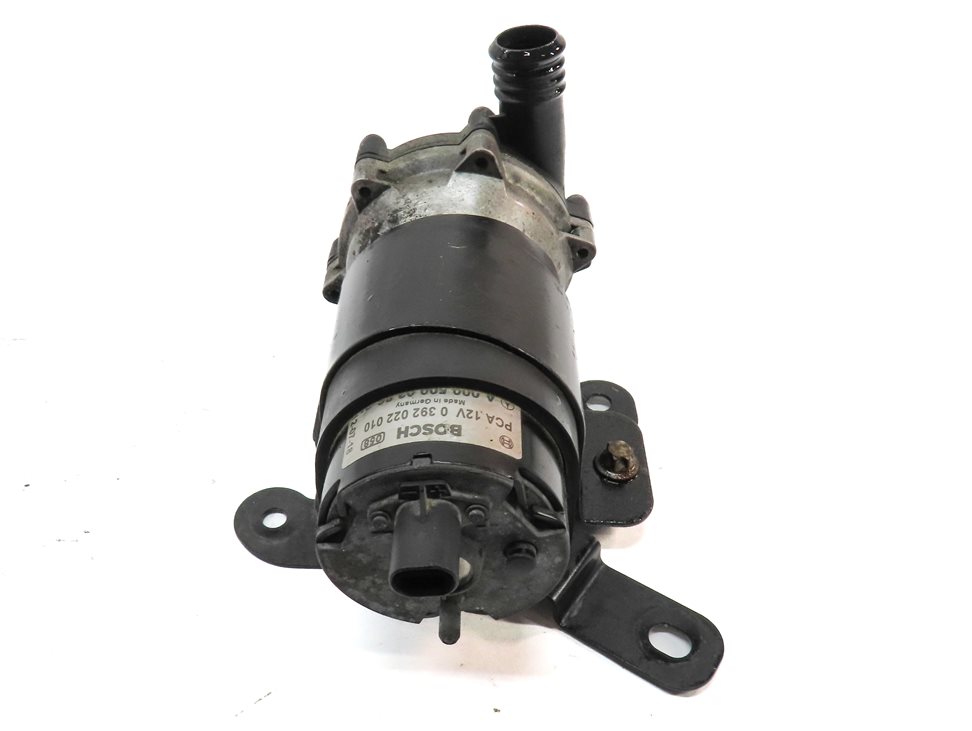 Thumbnail 5: 2013 MERCEDES ML550 (W166) 4.6L (278.928) ENGINE AUXILIARY WATER COOLANT PUMP