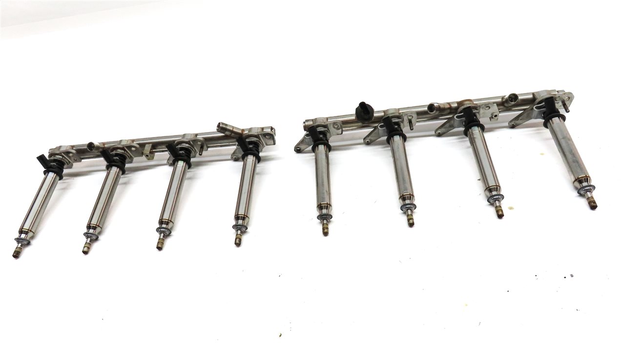 Thumbnail 2: 2013 MERCEDES ML550 (W166) 4.6L (278.928) ENGINE FUEL INJECTOR SET w/ RAILS