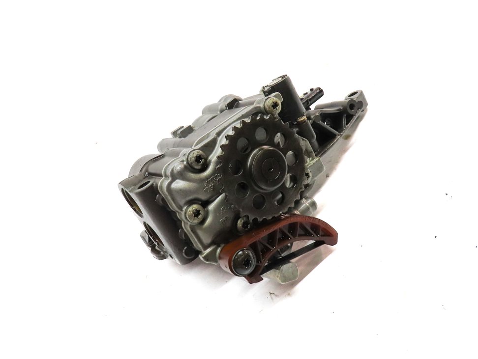 Thumbnail 3: 2013 MERCEDES ML550 (W166) 4.6L (278.928) ENGINE MOTOR OIL FLUID PUMP