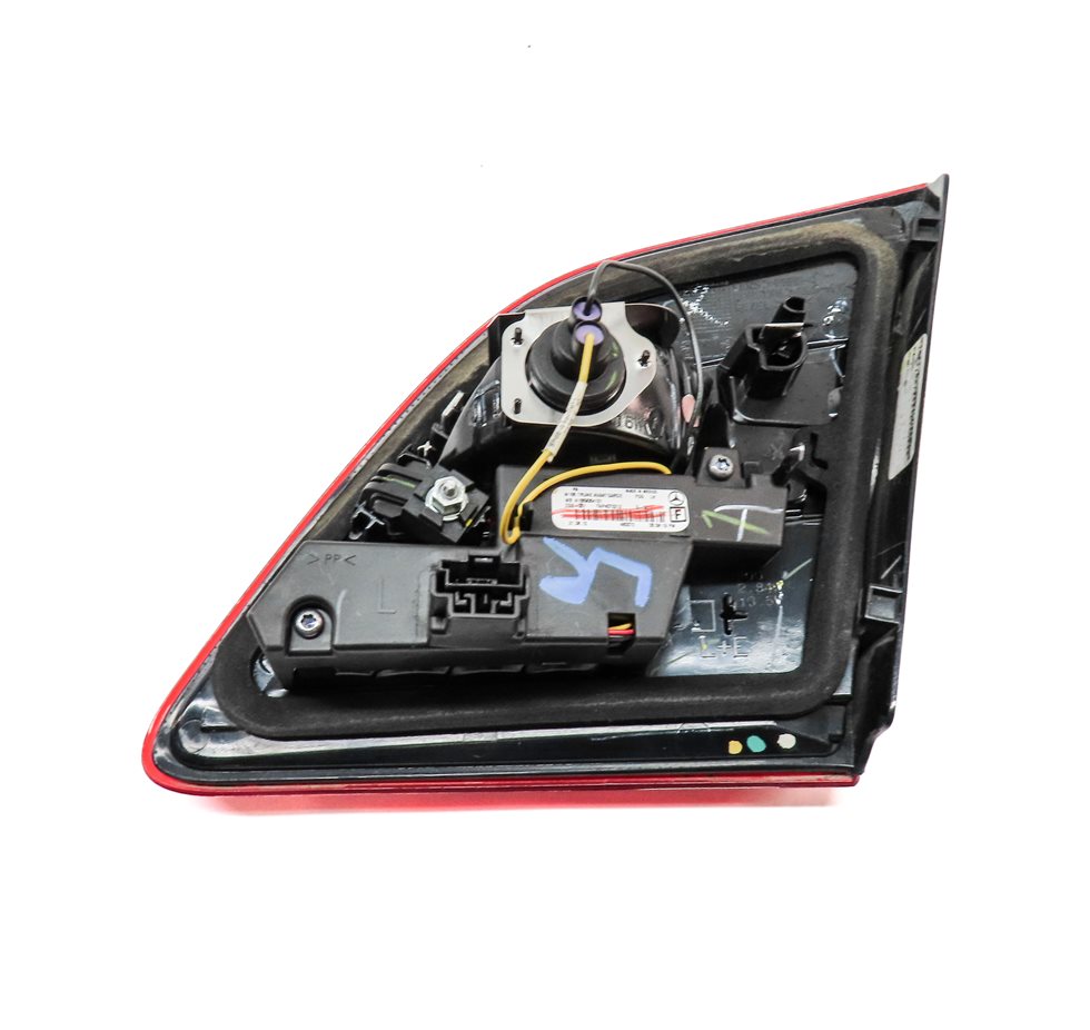 Thumbnail 5: 2012-2015 MERCEDES ML CLASS (W166) LEFT DRIVER REAR INNER TAILLIGHT LIGHT LAMP