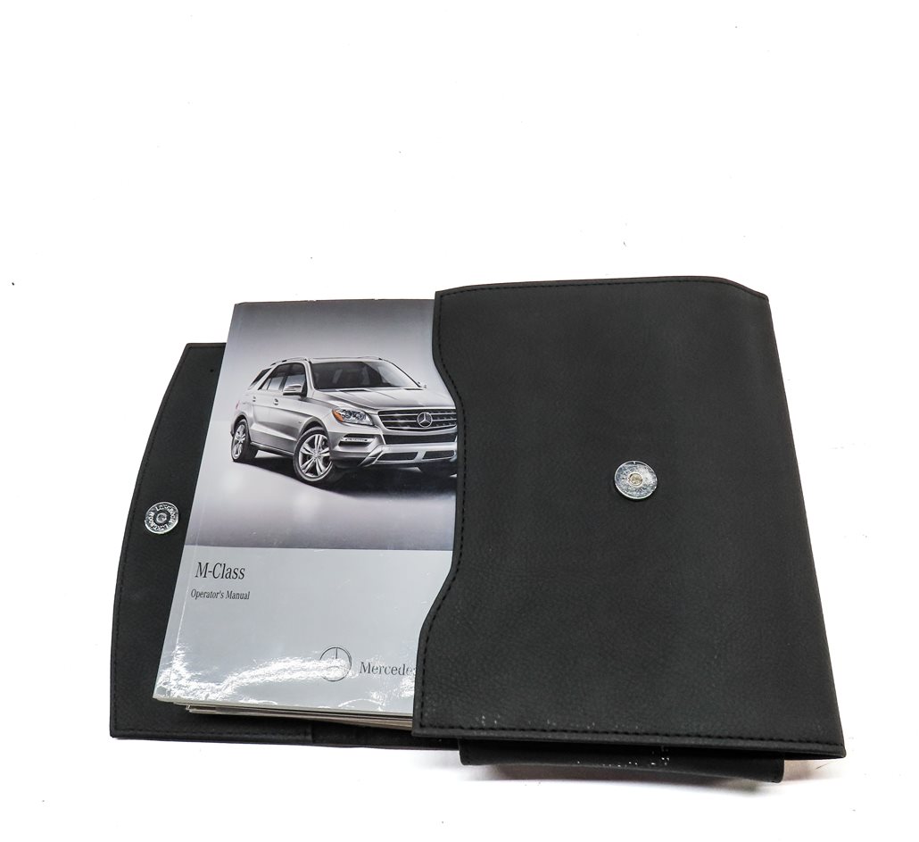 Thumbnail 10: 2013 MERCEDES ML550 (W166) 4.6L OWNERS MANUAL BOOKLET SET w/ BLACK LEATHER CASE