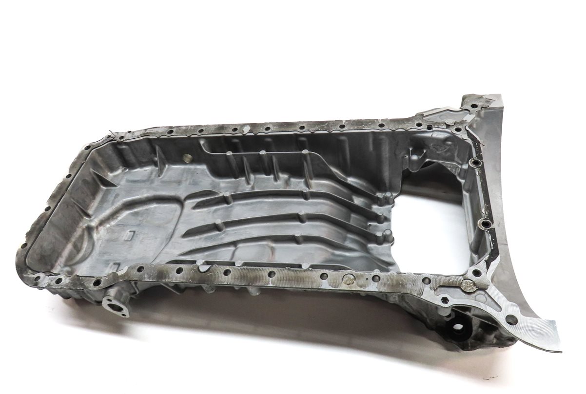 Thumbnail 6: 2012-2020 MERCEDES E550 GL450 GL550 ML550 SL550 CLS550 4.6L V8 UPPER OIL PAN