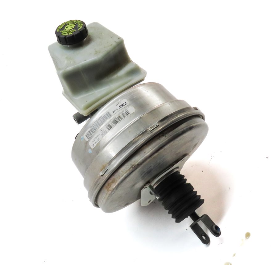 Thumbnail 3: 13-19 ML GLE GL GLS (W166 X166) BRAKE BOOSTER w/ MASTER CYLINDER & RESERVOIR