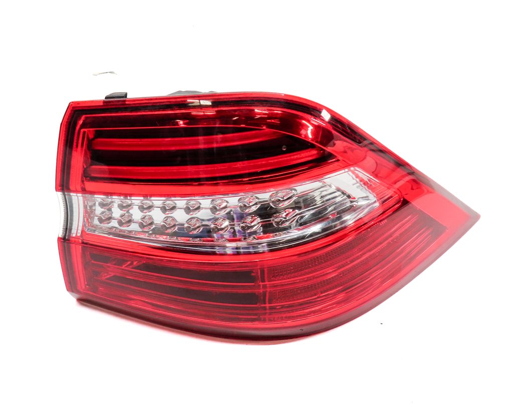 Thumbnail 3: 12-15 MERCEDES ML-CLASS (W166) REAR RIGHT PASSENGER LED TAILLIGHT BRAKE LIGHT