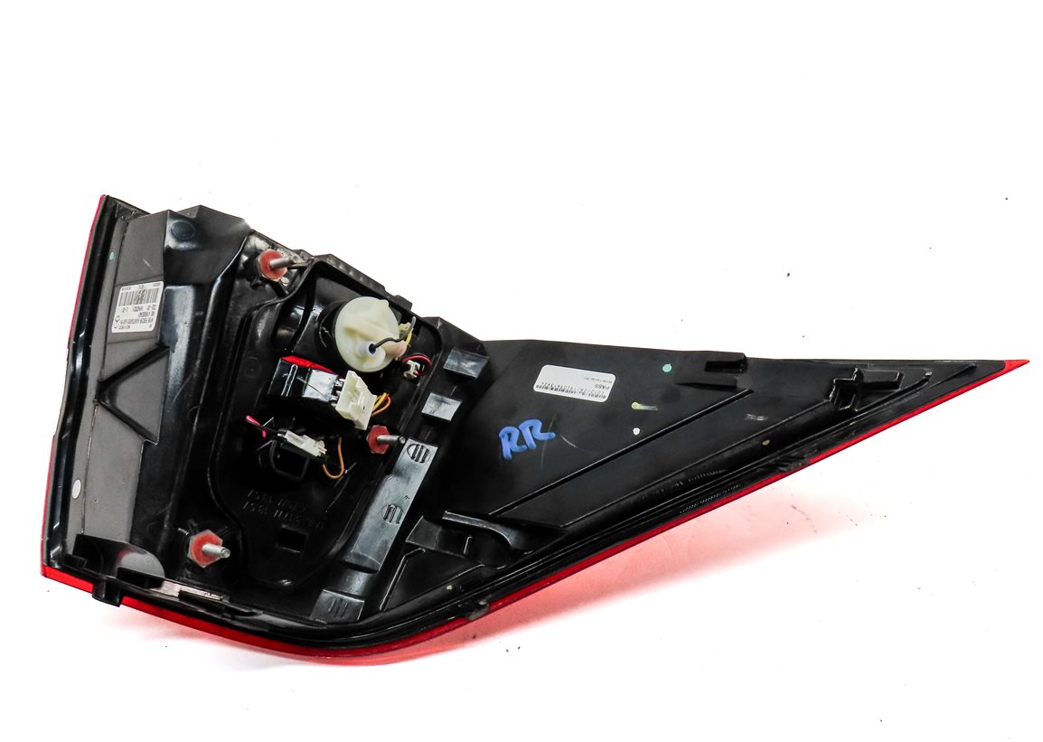 Thumbnail 5: 12-15 MERCEDES ML-CLASS (W166) REAR RIGHT PASSENGER LED TAILLIGHT BRAKE LIGHT