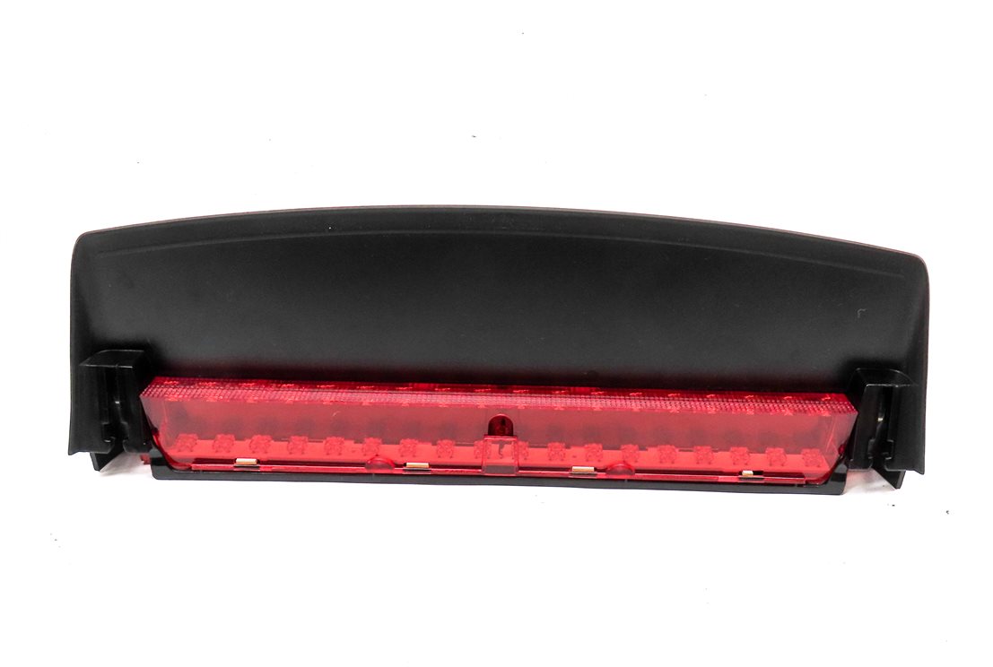 Thumbnail 2: 13 AUDI A5 (B8 8T) REAR 3RD THIRD AVOIDANCE STOP BRAKE LIGHT LAMP w/TRIM (BLACK)