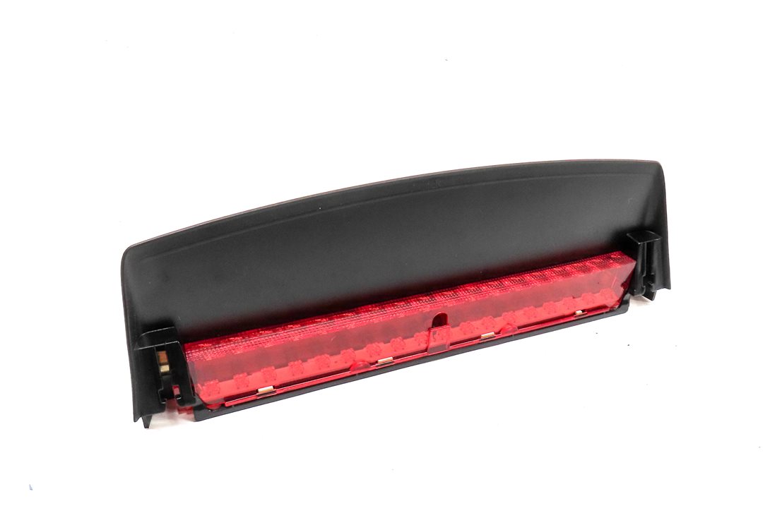 Thumbnail 3: 13 AUDI A5 (B8 8T) REAR 3RD THIRD AVOIDANCE STOP BRAKE LIGHT LAMP w/TRIM (BLACK)