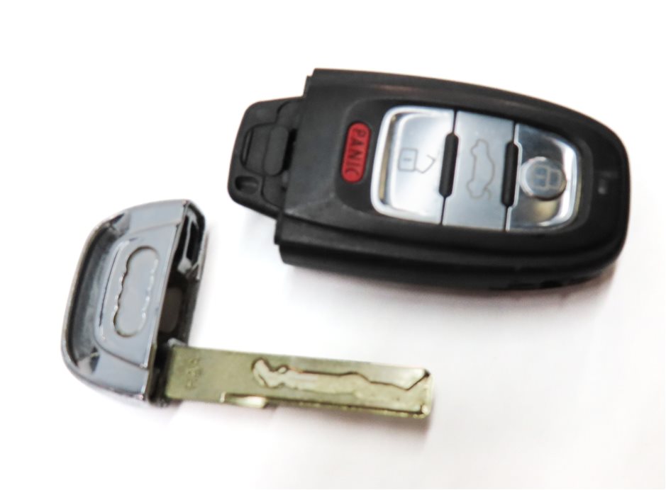 Thumbnail 23: 2013 AUDI A5 (B8 8T) 2.0L SPEEDOMETER BODY ENGINE MODULE & KEY SET BCM ECM ECU