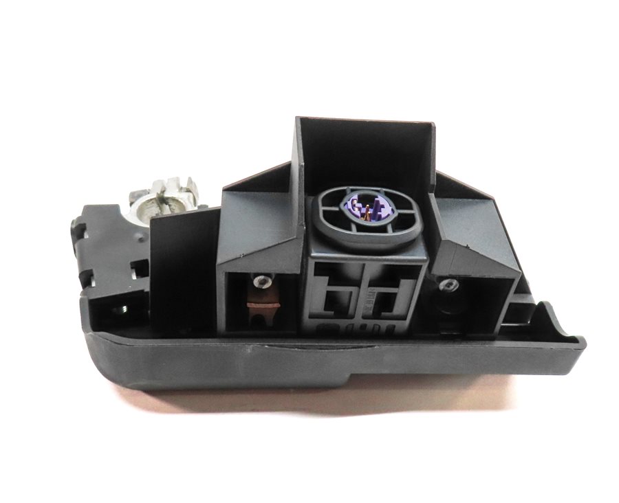 Thumbnail 5: 2013 AUDI A5 (B8 8T) 2.0L (CPMA) ENGINE POSITIVE BATTERY TERMINAL OVERLOAD FUSE