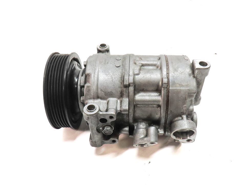 Thumbnail 2: 17-20 AUDI A4 A5 A6 (B9 F5 8W 8WS) 2.0L CYMC TURBO ENGINE A/C COMPRESSOR PUMP