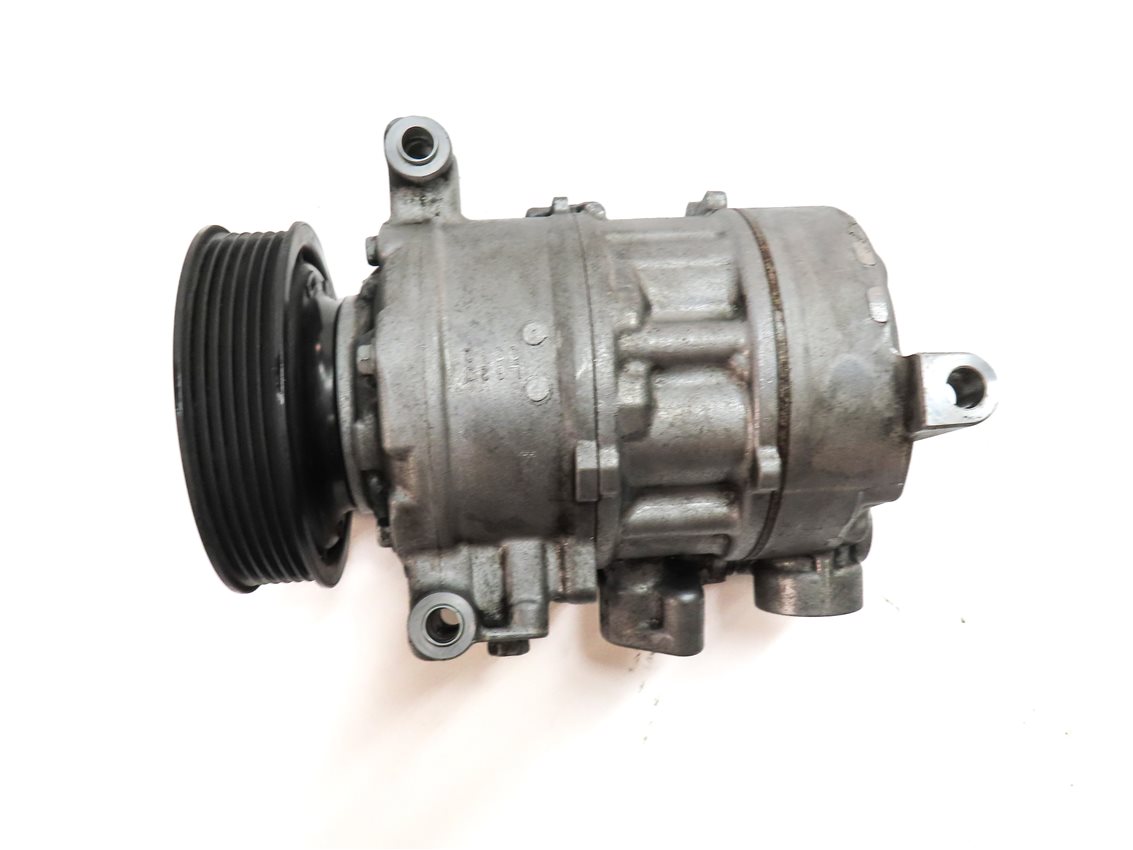 Thumbnail 4: 17-20 AUDI A4 A5 A6 (B9 F5 8W 8WS) 2.0L CYMC TURBO ENGINE A/C COMPRESSOR PUMP