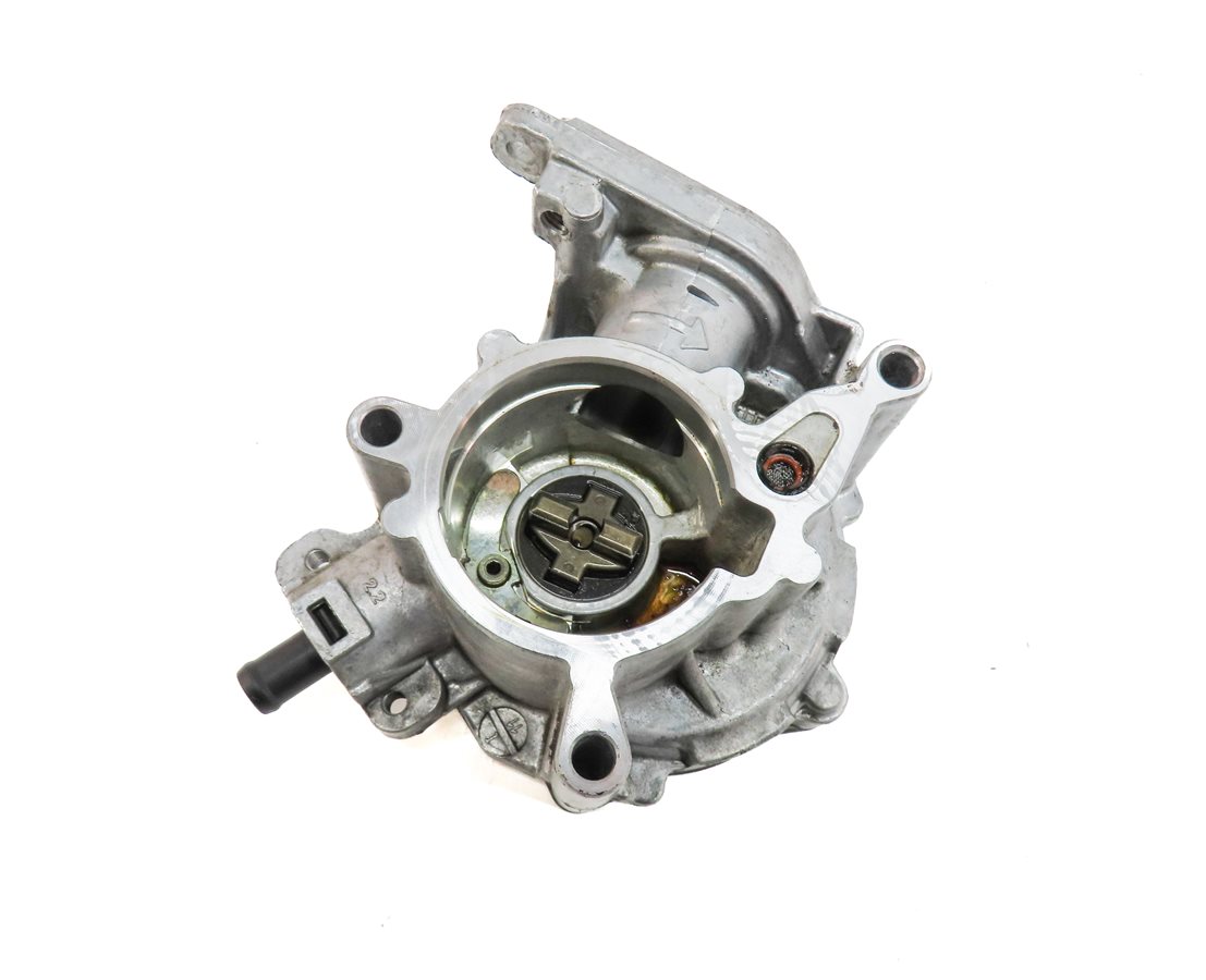 Thumbnail 2: 2009-2017 AUDI A4 A5 A6 (B8 8T 8K C7) 2.0L TURBO ENGINE BRAKE VACUUM PUMP