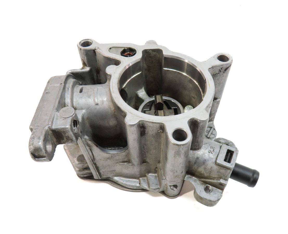 Thumbnail 3: 2009-2017 AUDI A4 A5 A6 (B8 8T 8K C7) 2.0L TURBO ENGINE BRAKE VACUUM PUMP
