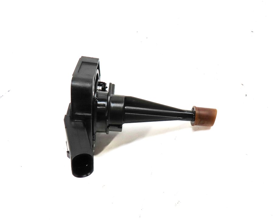 Thumbnail 2: 2013 AUDI A5 (B8 8T) 2.0L (CPMA) ENGINE MOTOR OIL FLUID LEVEL SENSOR MODULE