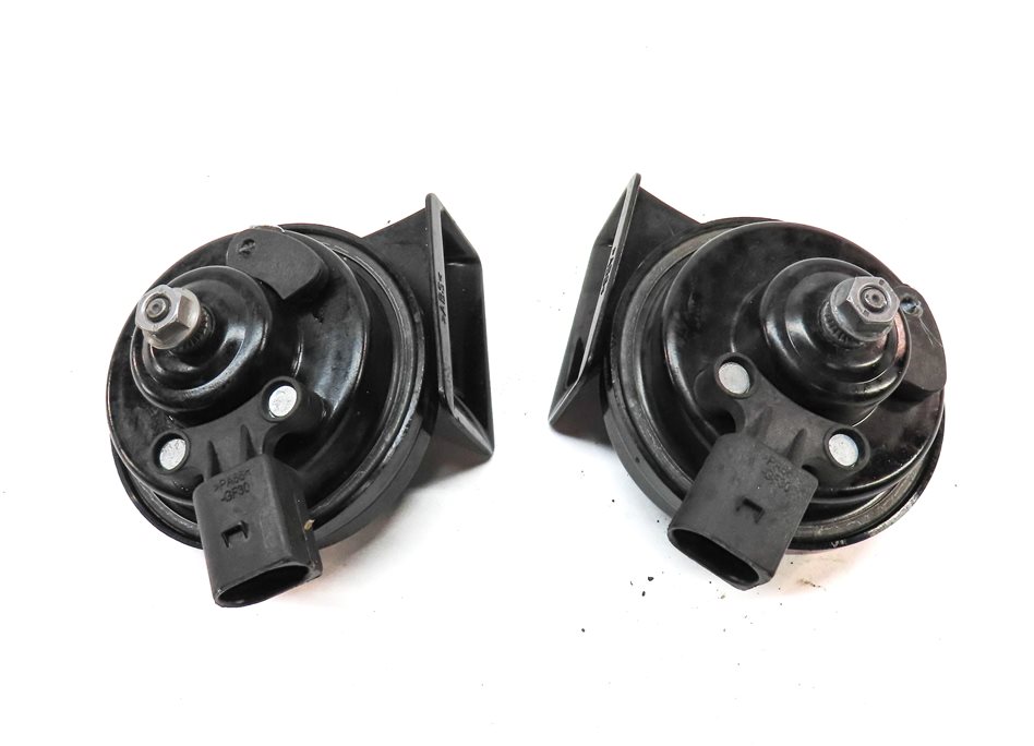 Thumbnail 4: 2015-2018 AUDI Q3 (8U) HIGH & LOW TONE SAFETY HORN SET-2