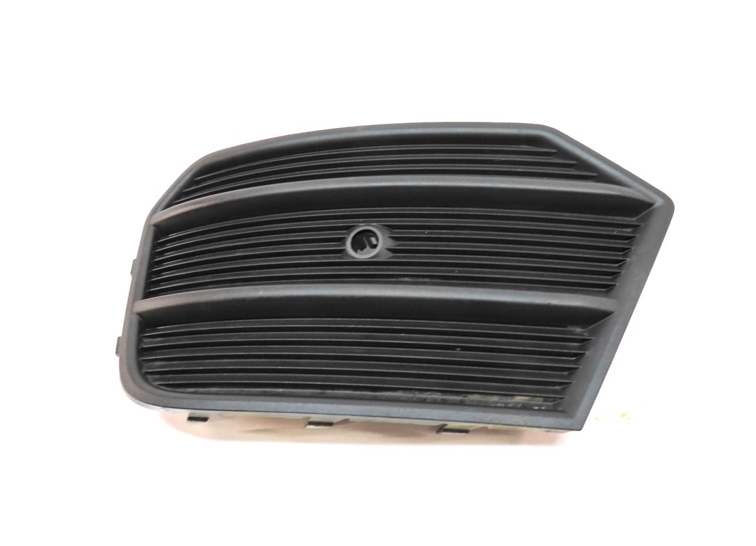 Thumbnail 6: 2016-2018 AUDI Q3 (8U) FRONT LEFT DRIVER LOWER BUMPER GRILLE TRIM