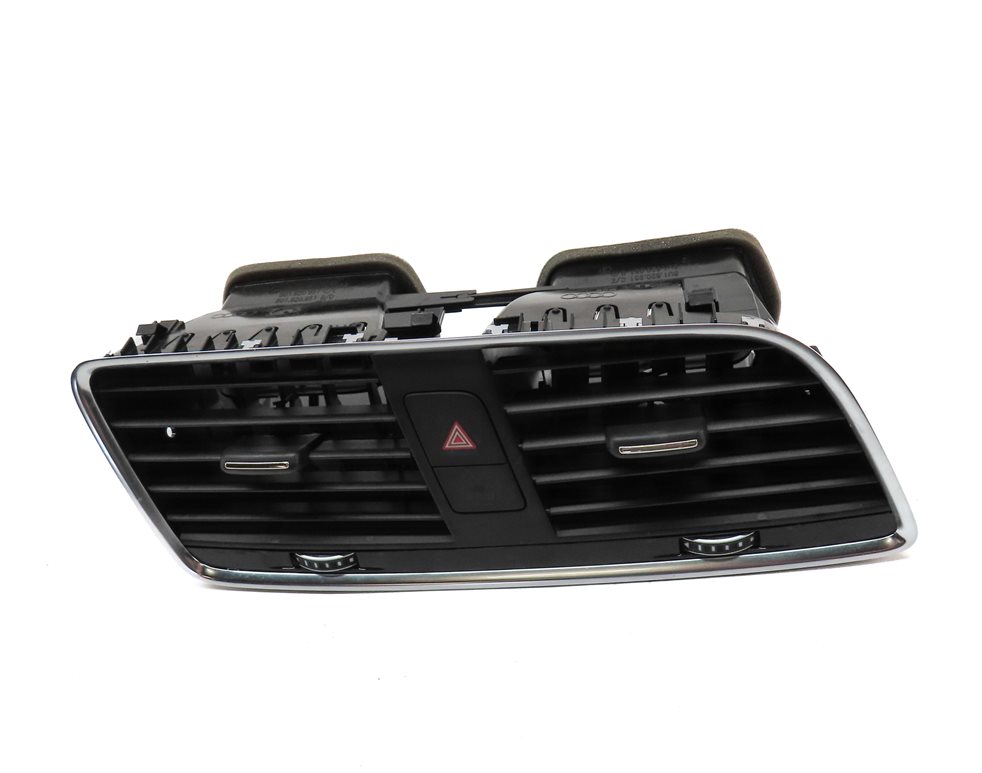 Thumbnail 2: 2016 AUDI Q3 (8U) FRONT CENTER DASH HEATER A/C AIR VENT w/ HAZARD SIGNAL SWITCH