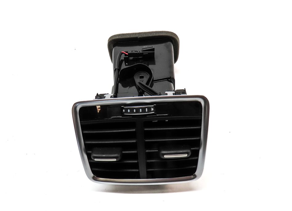 Thumbnail 2: 2016 AUDI Q3 (8U) REAR CENTER CONSOLE HEATER A/C AIR VENT
