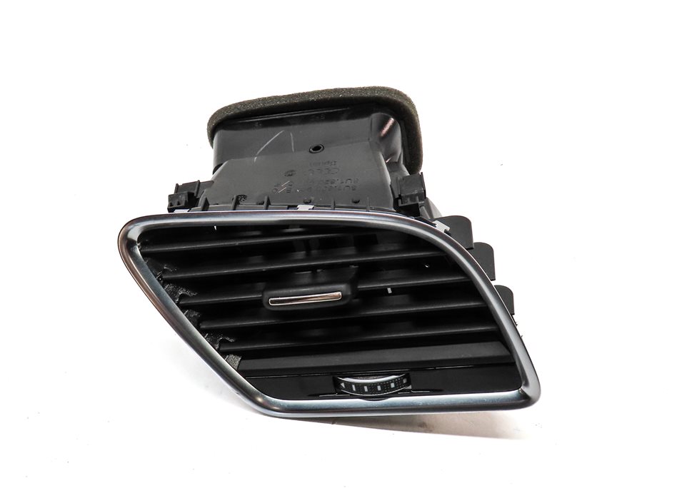 Thumbnail 2: 2016 AUDI Q3 (8U) FRONT RIGHT PASSENGER OUTER DASH HEATER A/C AIR VENT