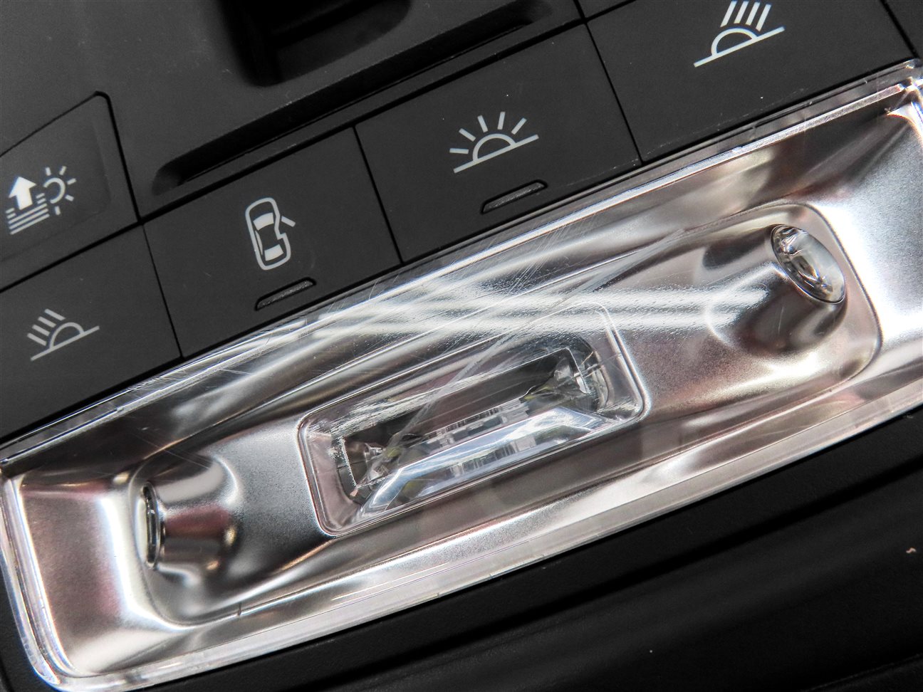 Thumbnail 9: 2016 AUDI Q3 (8U) FRONT DOMELIGHT MAP READING COURTESY LIGHT LAMP (BLACK)