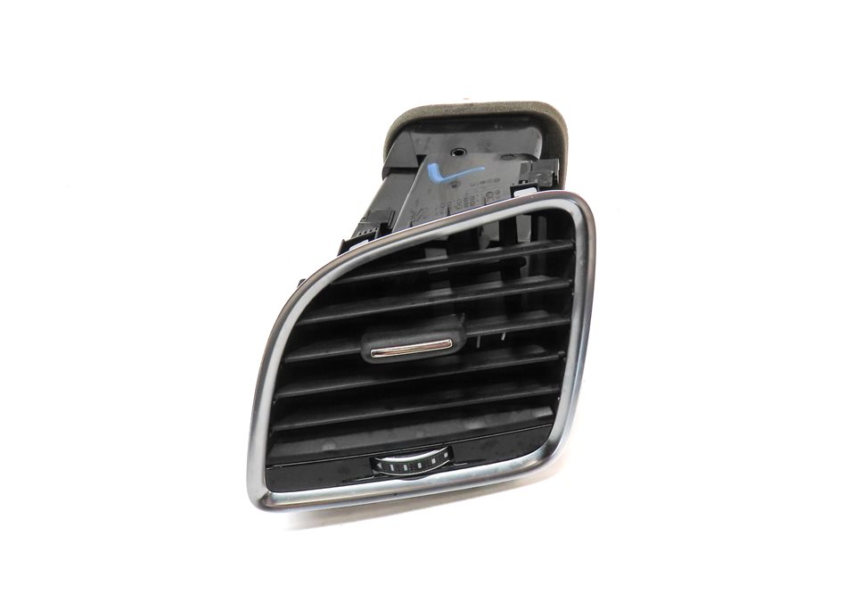 Thumbnail 2: 2016 AUDI Q3 (8U) FRONT LEFT DRIVER OUTER DASH HEATER A/C AIR VENT