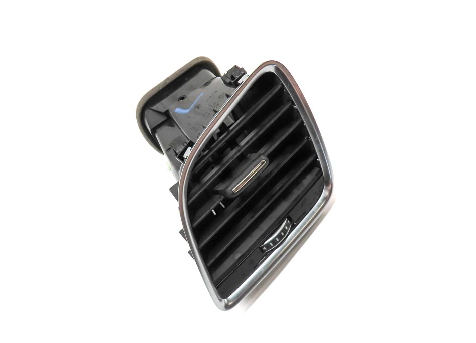 Thumbnail 3: 2016 AUDI Q3 (8U) FRONT LEFT DRIVER OUTER DASH HEATER A/C AIR VENT