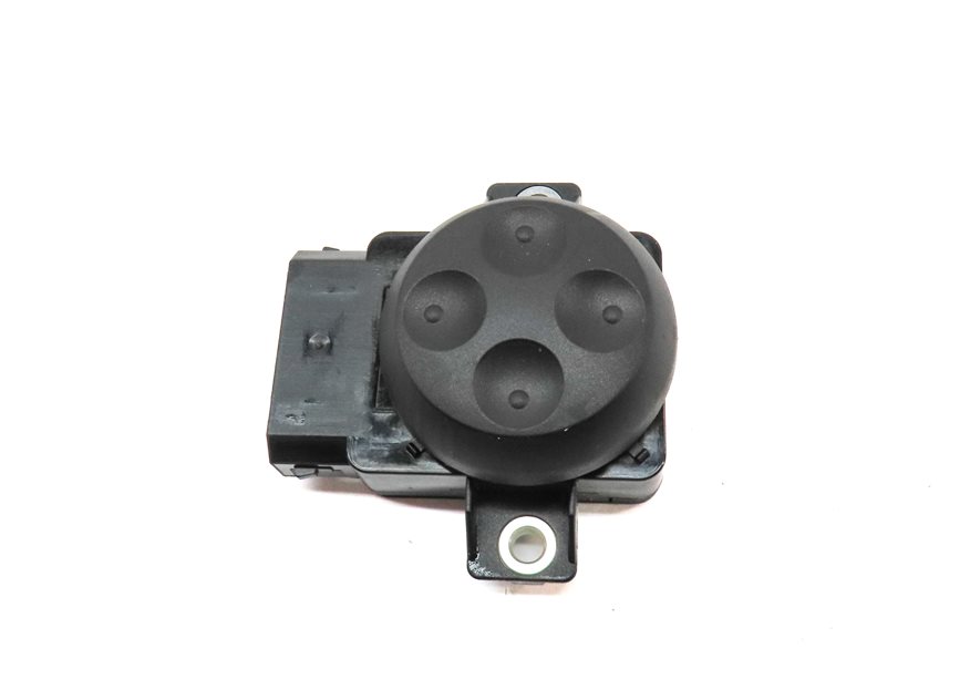 Thumbnail 4: 2016 AUDI Q3 (8U) FRONT RIGHT PASSENGER SEAT ADJUST ADJUSTMENT SWITCH BUTTON