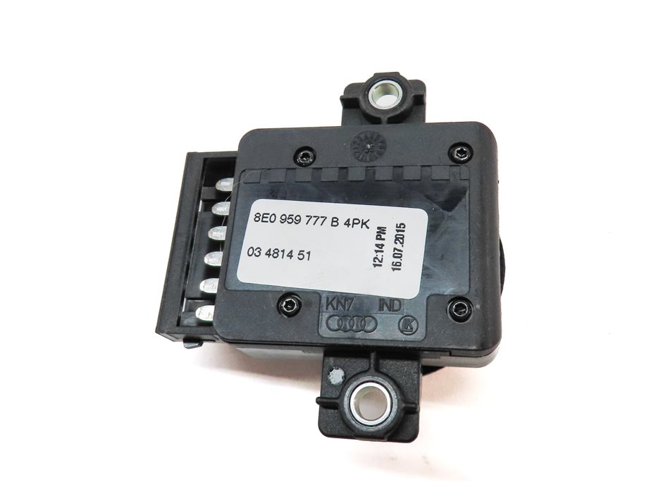 Thumbnail 5: 2016 AUDI Q3 (8U) FRONT RIGHT PASSENGER SEAT ADJUST ADJUSTMENT SWITCH BUTTON