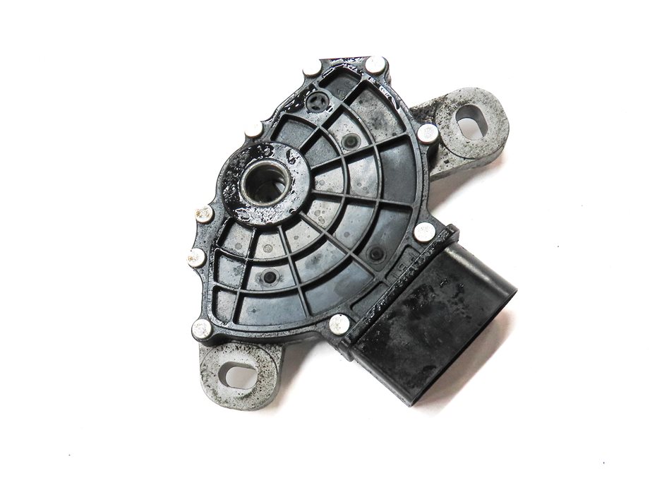 Thumbnail 3: 2016 AUDI Q3 (8U) A/T AUTO AUTOMATIC TRANSMISSION NEUTRAL SAFETY RANGE SWITCH