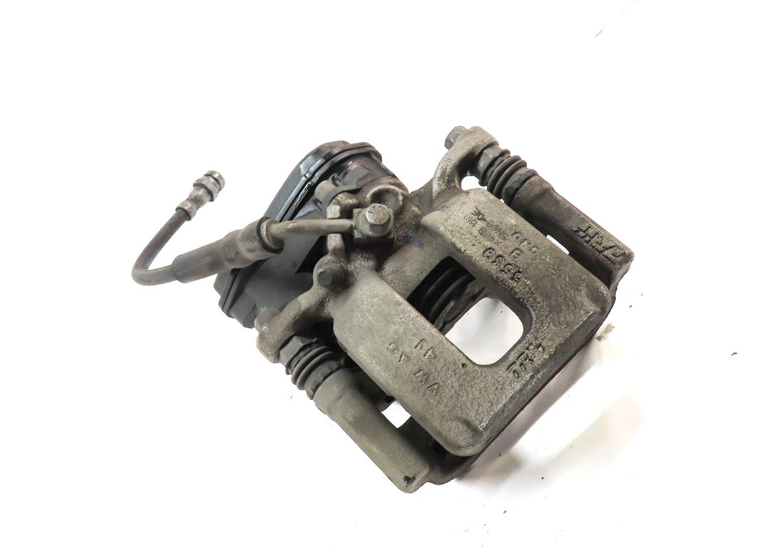 Thumbnail 3: 2016-2018 AUDI Q3 (8U) REAR RIGHT BRAKE CALIPER w/ ACTUATOR