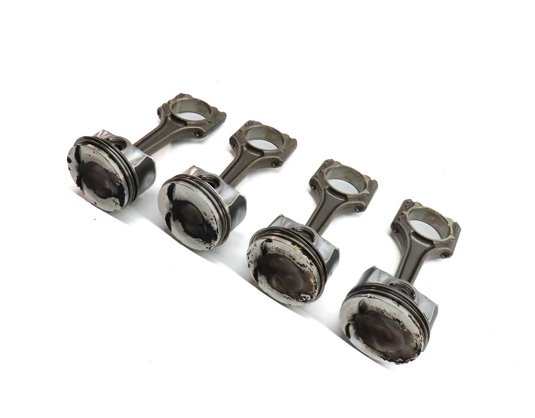 Thumbnail 1: 2015-2018 AUDI Q3 (8U) 2.0L CCTA TURBO ENGINE PISTON w/ CONNECTING ROD SET/4