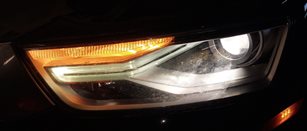 Thumbnail 2: 2016-2018 AUDI Q3 (8U) LEFT DRIVER HID XENON HEADLIGHT LIGHT LAMP (NON AFS)