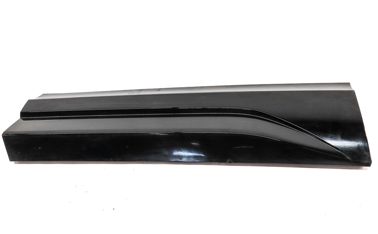Thumbnail 4: 2016-2018 AUDI Q3 (8U) REAR LEFT DOOR LOWER MOULDING RUNNER TRIM (Black)