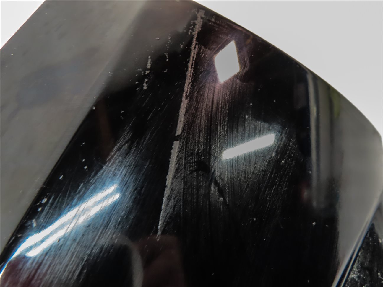 Thumbnail 7: 2016-2018 AUDI Q3 (8U) REAR LEFT DOOR LOWER MOULDING RUNNER TRIM (Black)