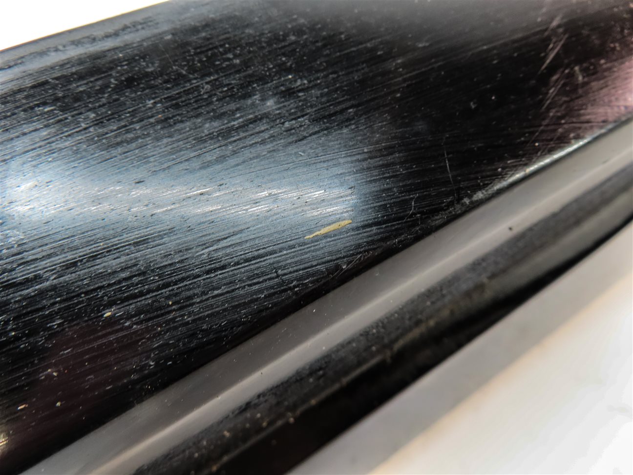 Thumbnail 7: 2016-2018 AUDI Q3 (8U) REAR RIGHT DOOR LOWER MOULDING RUNNER TRIM (Black)