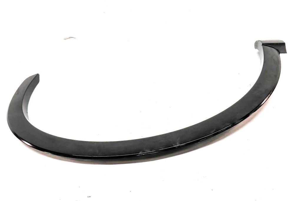 Thumbnail 2: 2016 AUDI Q3 (8U) FRONT RIGHT PASSENGER FENDER FLARE WHEEL TRIM MOULDING (Black)